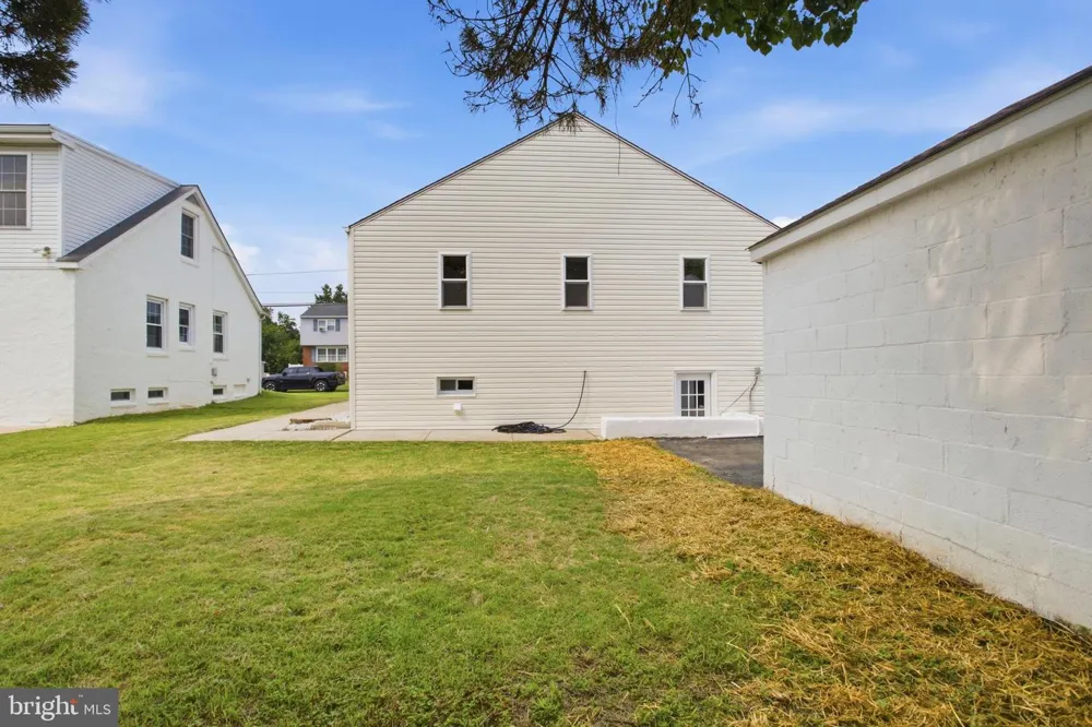 314 SWARTHMORE AVENUE Folsom, PA 19033