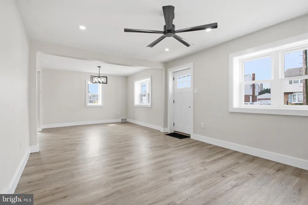 314 SWARTHMORE AVENUE Folsom, PA 19033