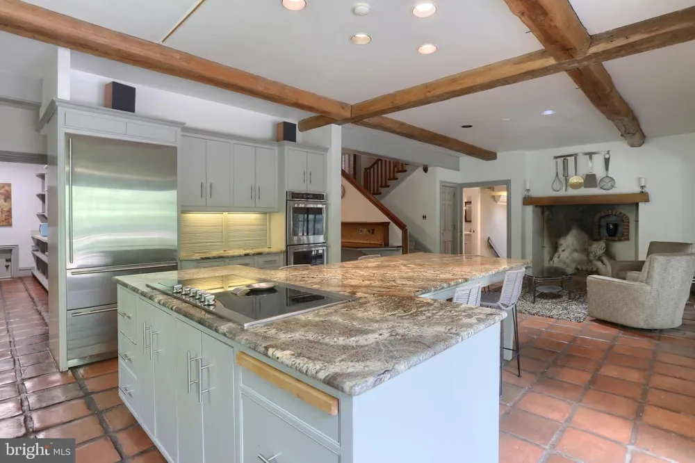 51 HILL MANOR DRIVE Hershey, PA 17033