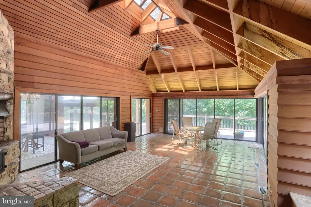 51 HILL MANOR DRIVE Hershey, PA 17033