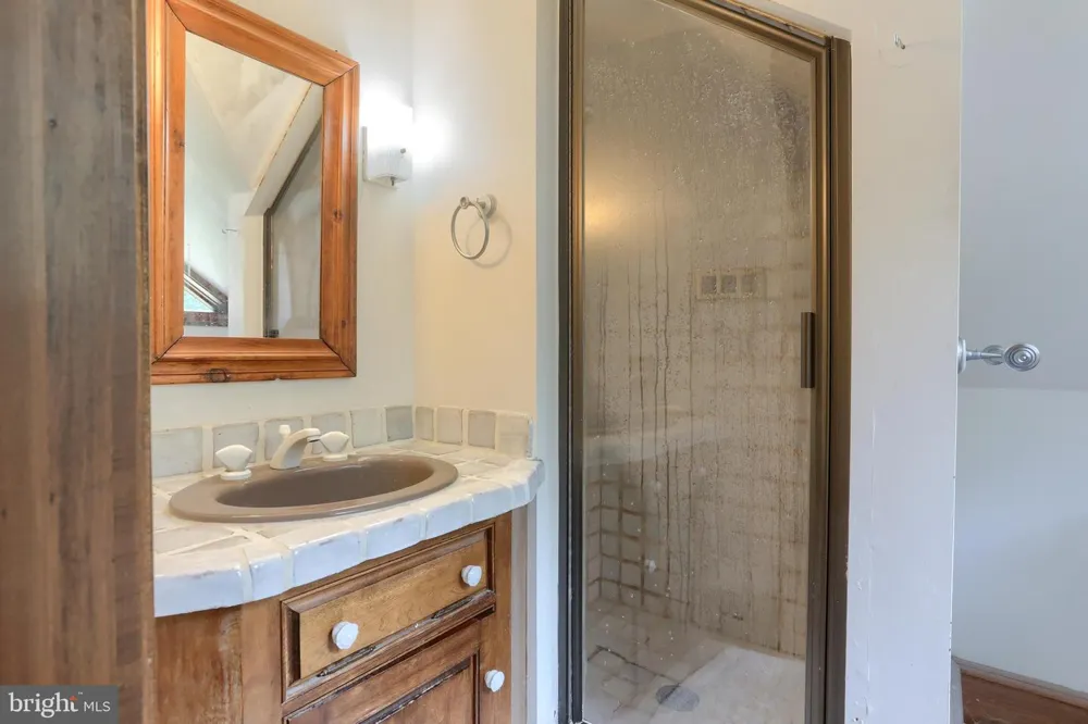 51 HILL MANOR DRIVE Hershey, PA 17033
