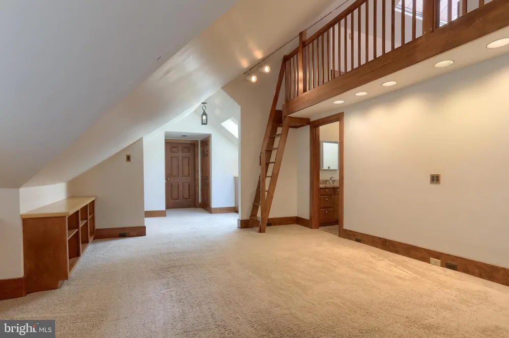 51 HILL MANOR DRIVE Hershey, PA 17033