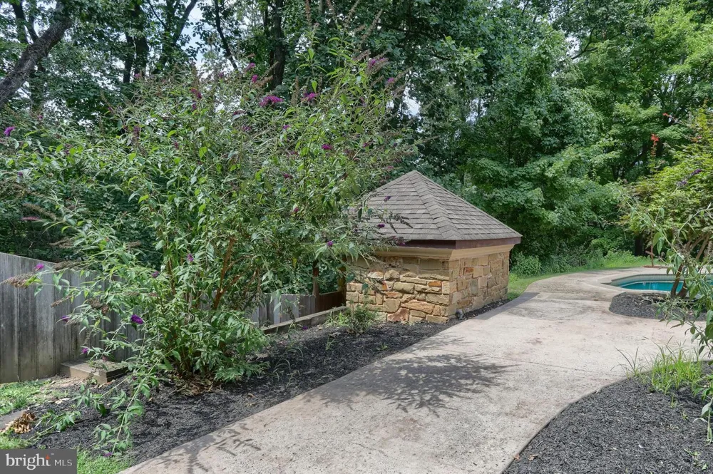 51 HILL MANOR DRIVE Hershey, PA 17033