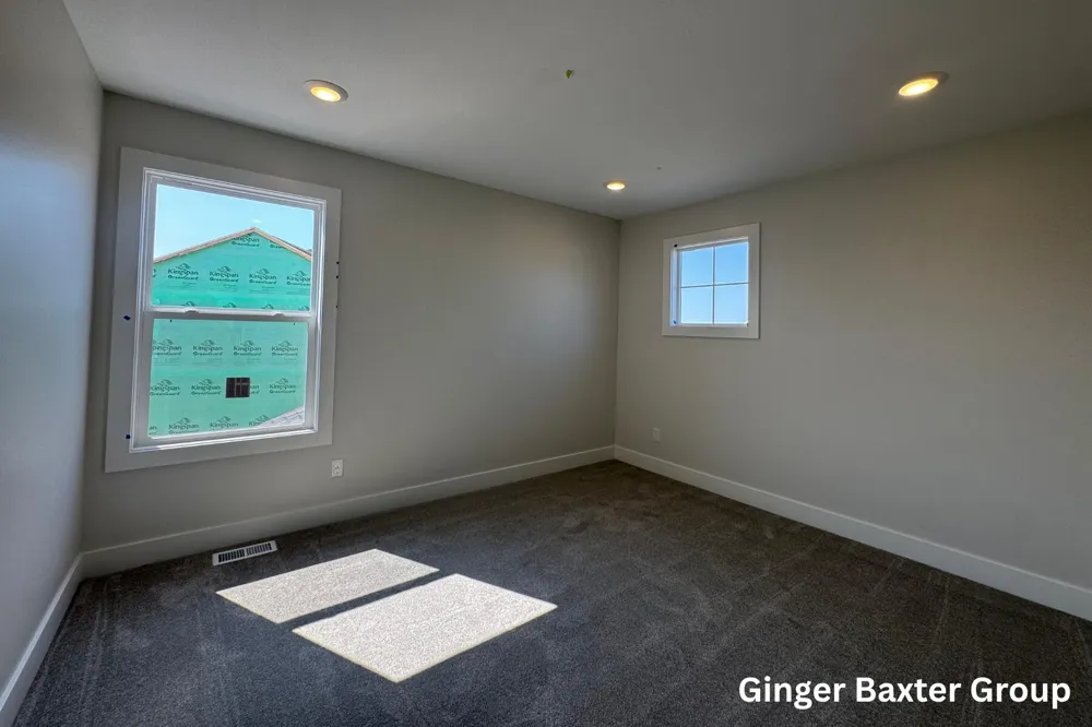 11516 Shoreline Drive #104 Allendale, MI 49401