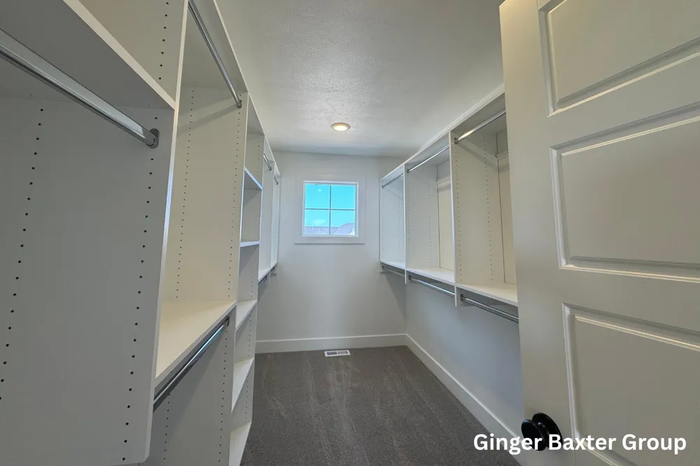 11516 Shoreline Drive #104 Allendale, MI 49401