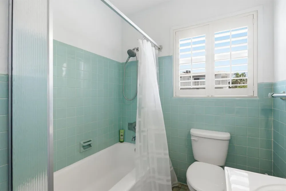 202 GLEASON STREET #6 Delray Beach, FL 33483