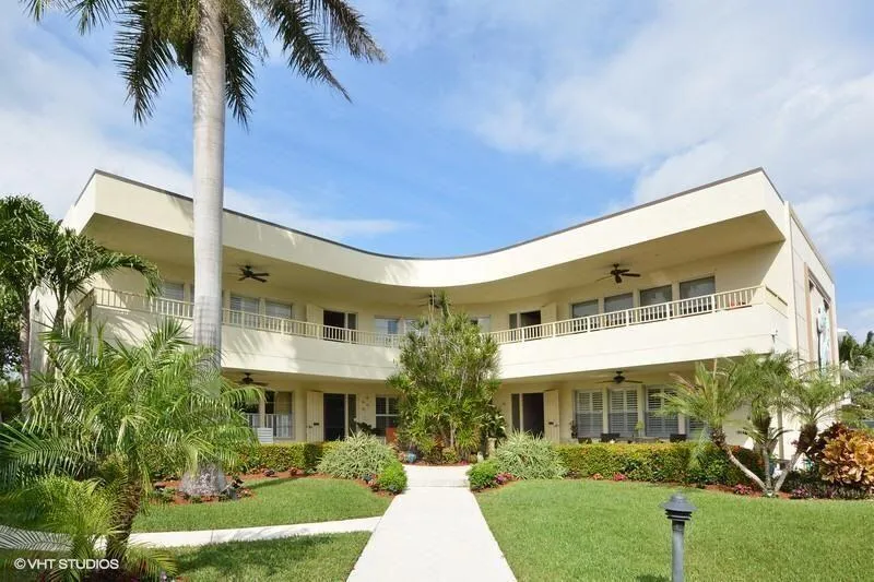 202 GLEASON STREET #6 Delray Beach, FL 33483