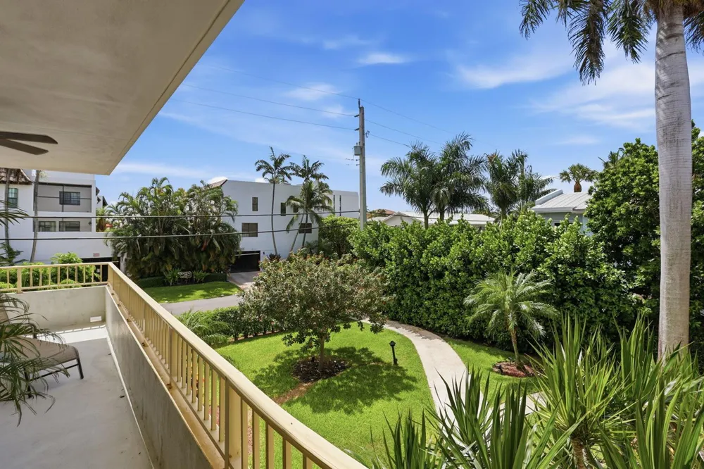 202 GLEASON STREET #6 Delray Beach, FL 33483