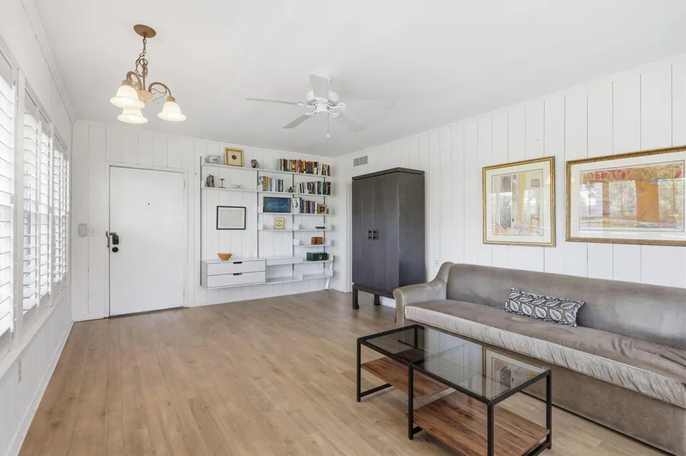 202 GLEASON STREET #6 Delray Beach, FL 33483