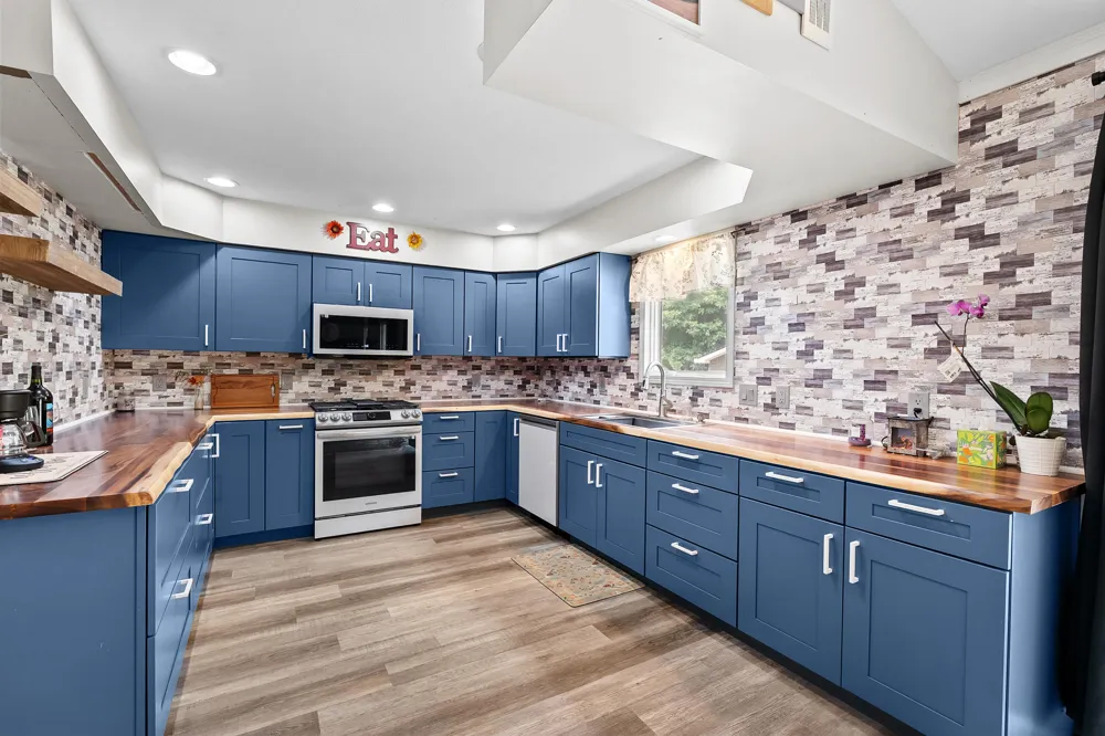 506 W Osterhout Avenue Portage City, MI 49024