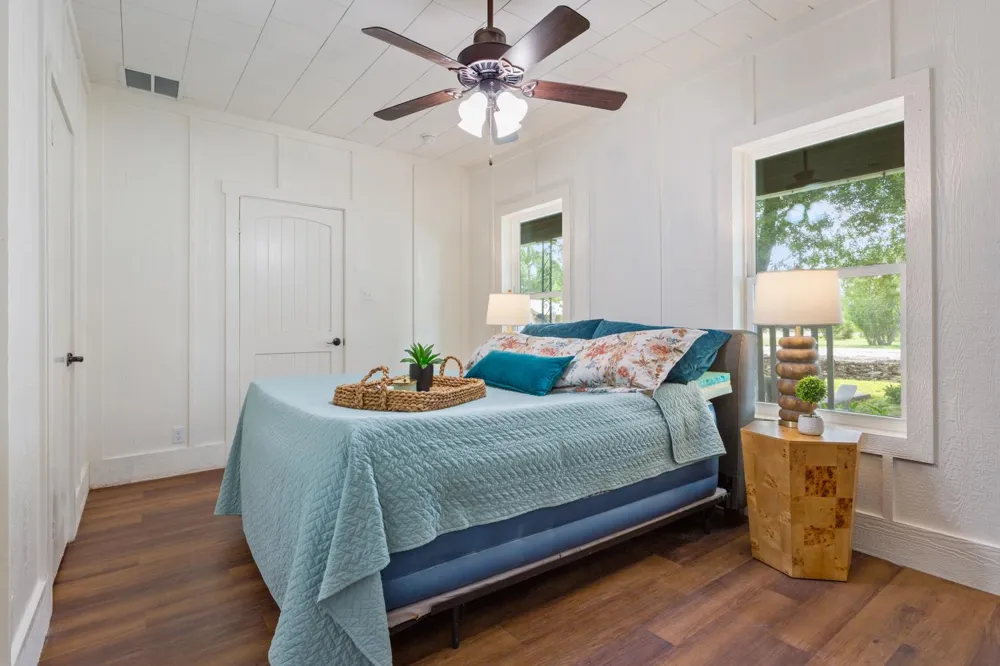 405 S Evie Street Bartlett, TX 76511