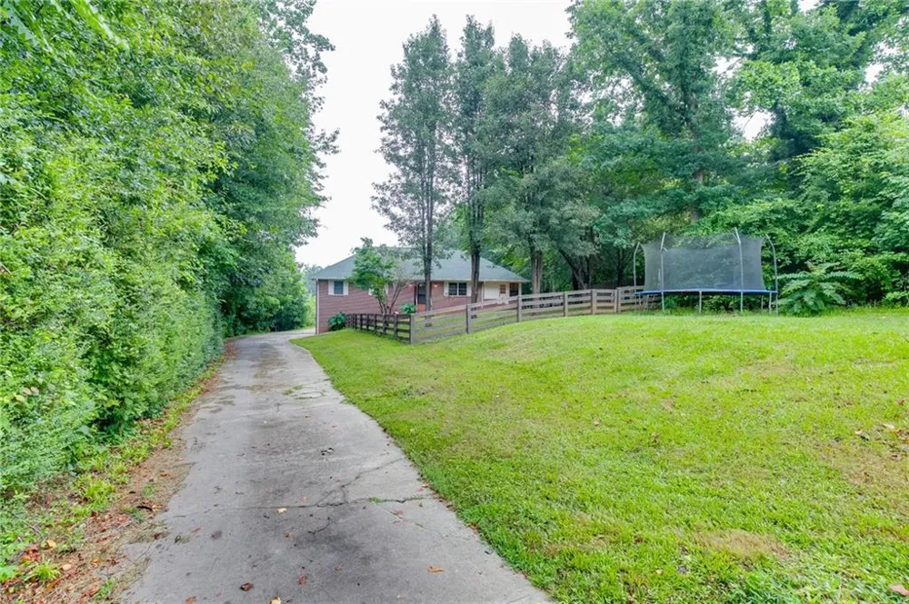 3845 Level Grove Road Cornelia, GA 30531