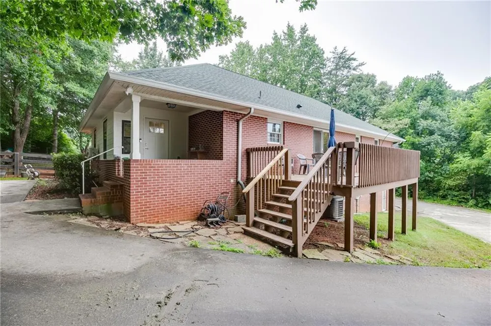 3845 Level Grove Road Cornelia, GA 30531