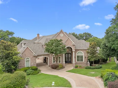 6605 Wood Hollow Court