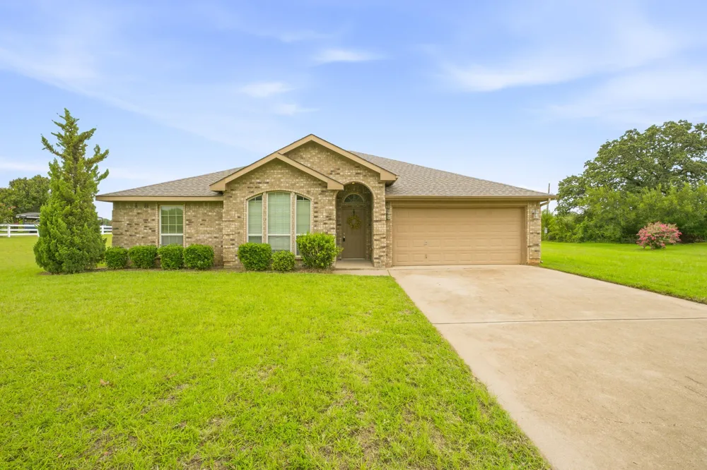 172 County Road 449 De Leon, TX 76444