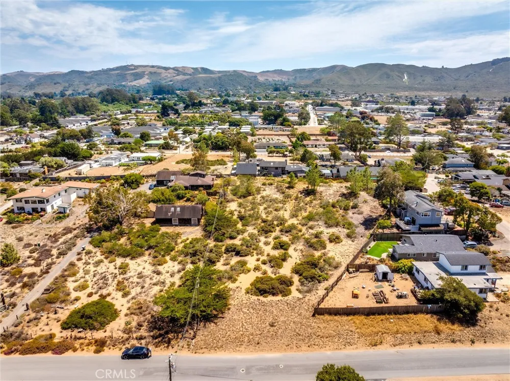 1295 San Luis Los Osos, CA 93402
