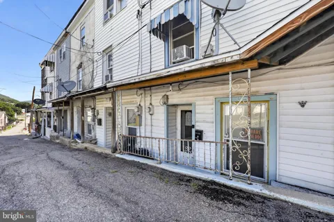 6 CHERRY STREET
