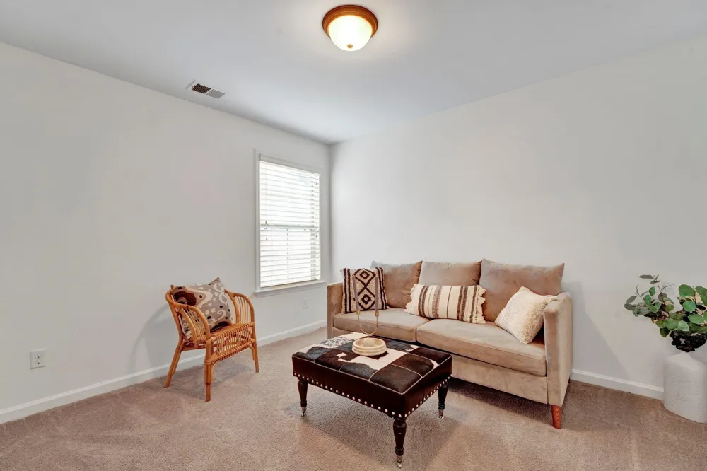1965 ROCHELLE LN Cordova, TN 38016