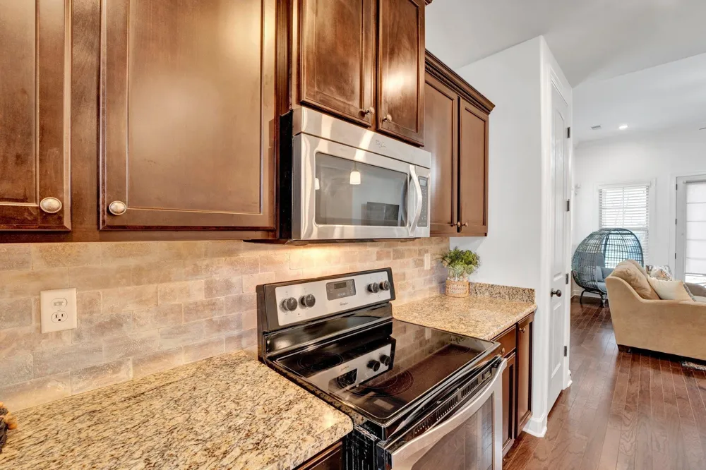 1965 ROCHELLE LN Cordova, TN 38016