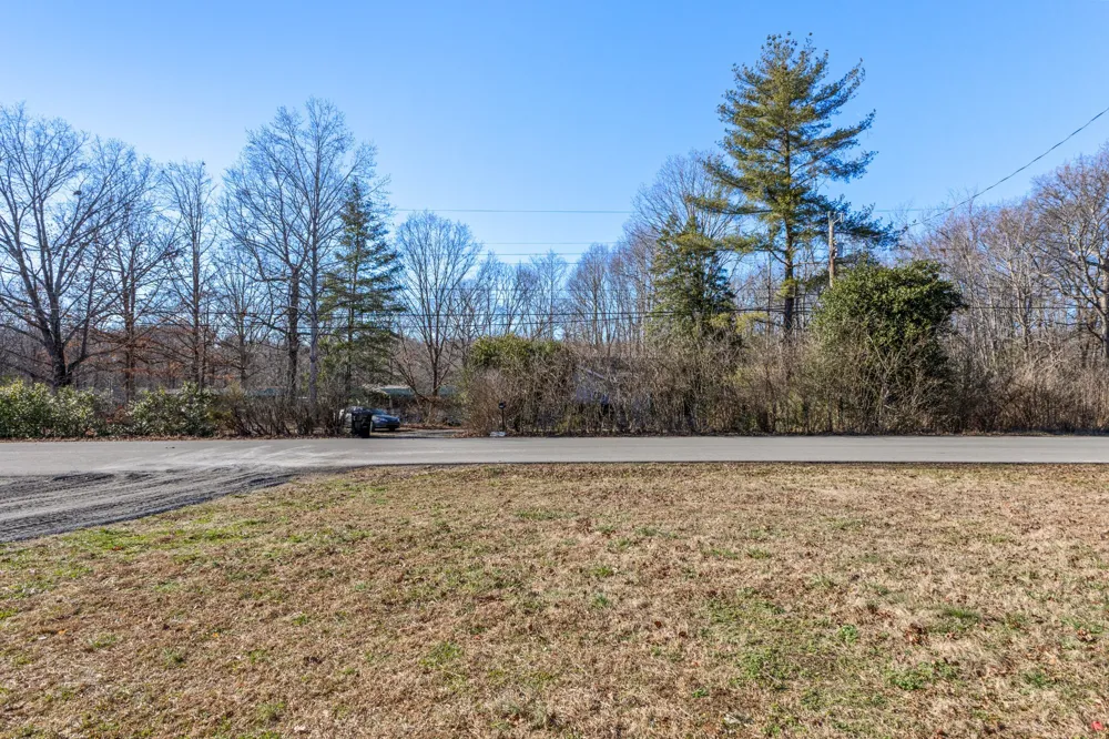 1029 Granada Rd Ashland City, TN 37015