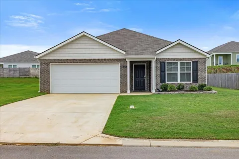 117 Crescent Circle