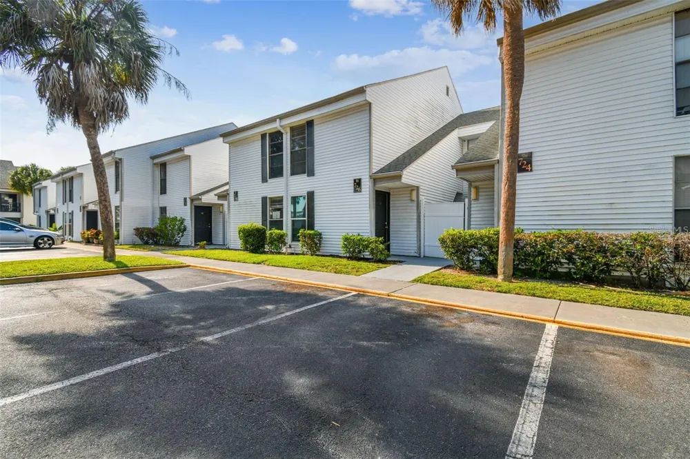 726 HAVEN PLACE #726 Tarpon Springs, FL 34689