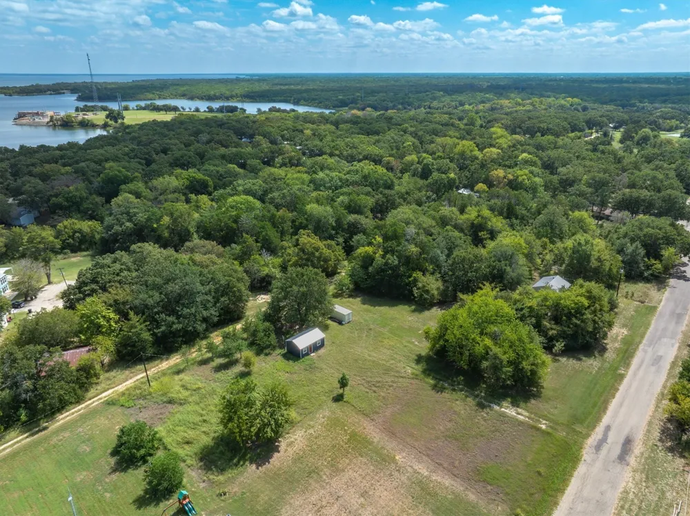 4400 County Road 3706 Road Wills Point, TX 75169