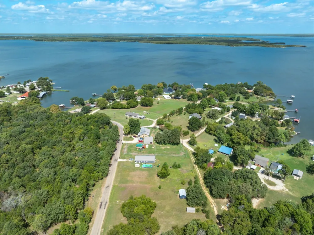 4400 County Road 3706 Road Wills Point, TX 75169