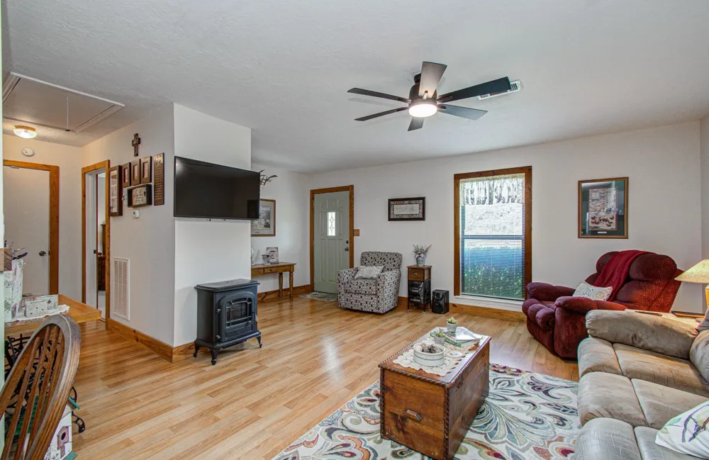 11531 Silver Springs Road Rockdale, TX 76567