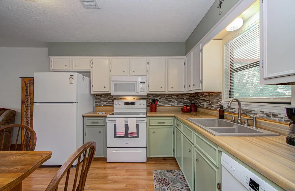 11531 Silver Springs Road Rockdale, TX 76567