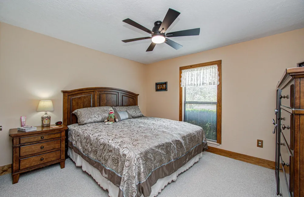 11531 Silver Springs Road Rockdale, TX 76567