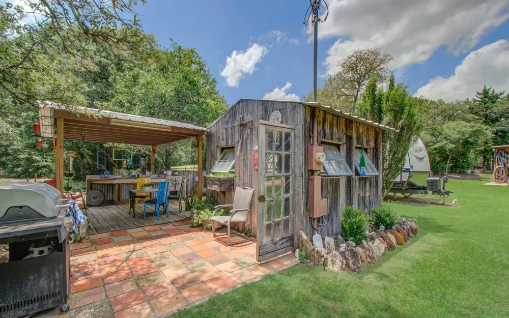 11531 Silver Springs Road Rockdale, TX 76567