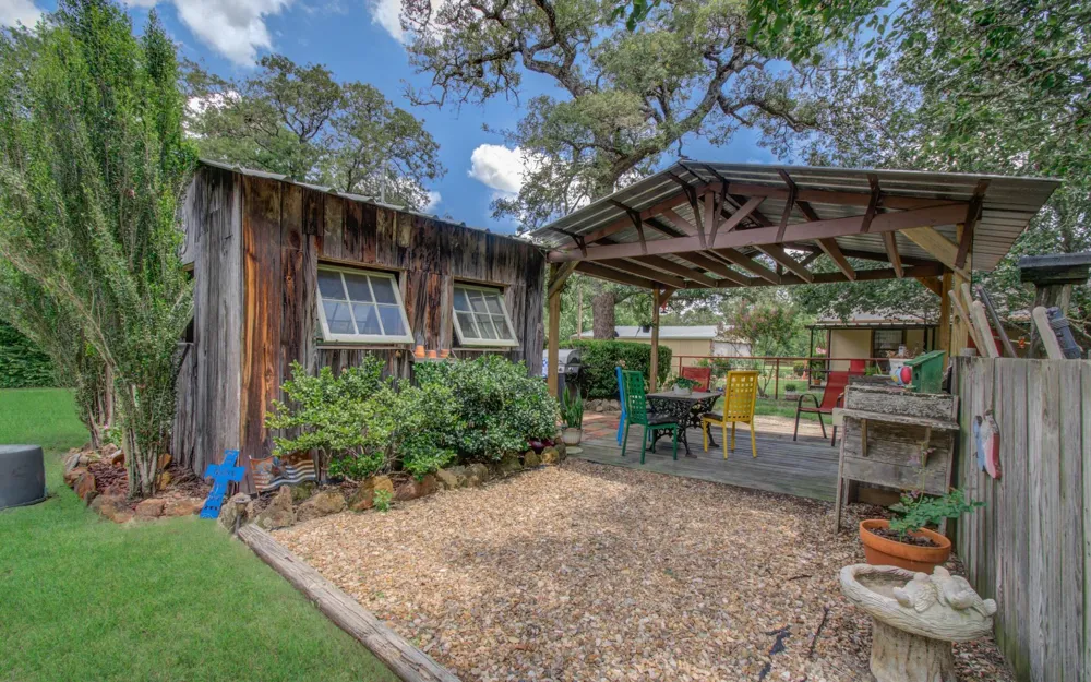 11531 Silver Springs Road Rockdale, TX 76567
