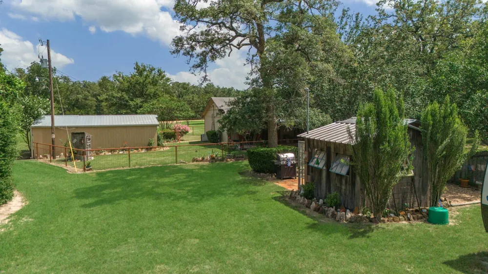 11531 Silver Springs Road Rockdale, TX 76567