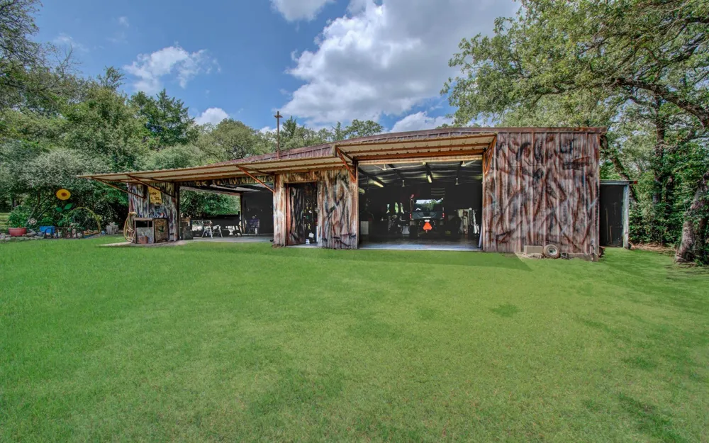 11531 Silver Springs Road Rockdale, TX 76567