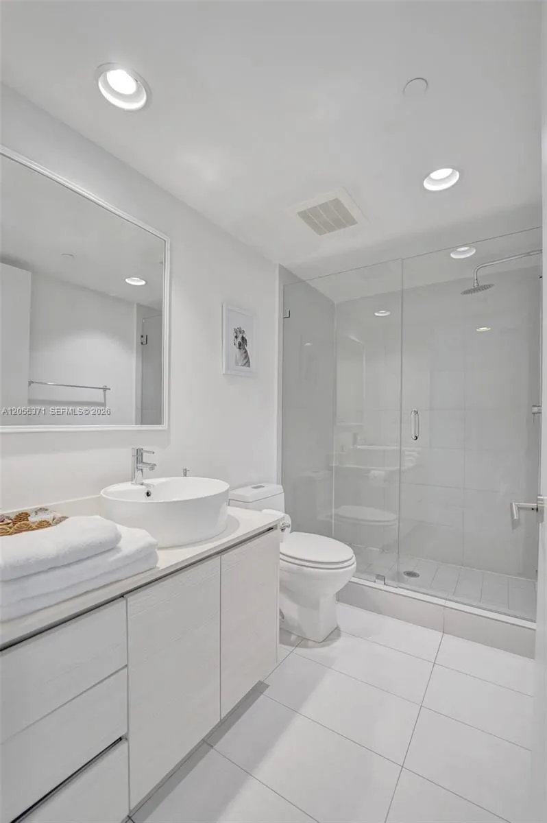 2600 E Hallandale Beach Blvd #T1902 Hallandale Beach, FL 33009