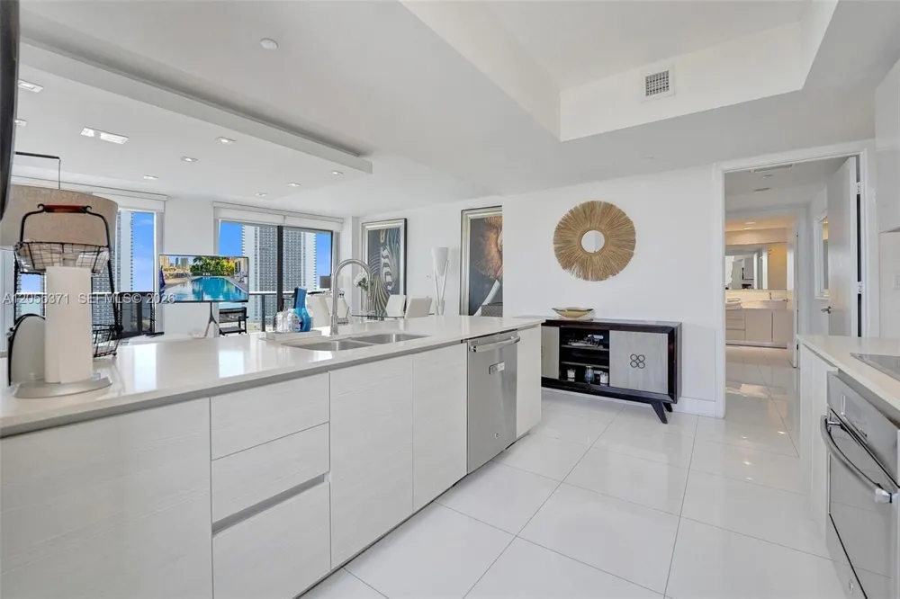 2600 E Hallandale Beach Blvd #T1902 Hallandale Beach, FL 33009