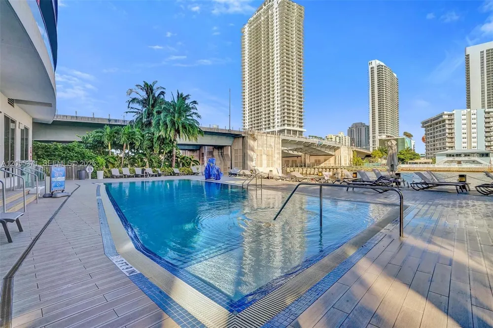 2600 E Hallandale Beach Blvd #T1902 Hallandale Beach, FL 33009