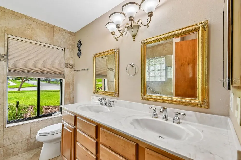 507 FERNWOOD DRIVE Altamonte Springs, FL 32701
