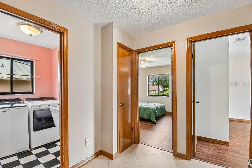 507 FERNWOOD DRIVE Altamonte Springs, FL 32701