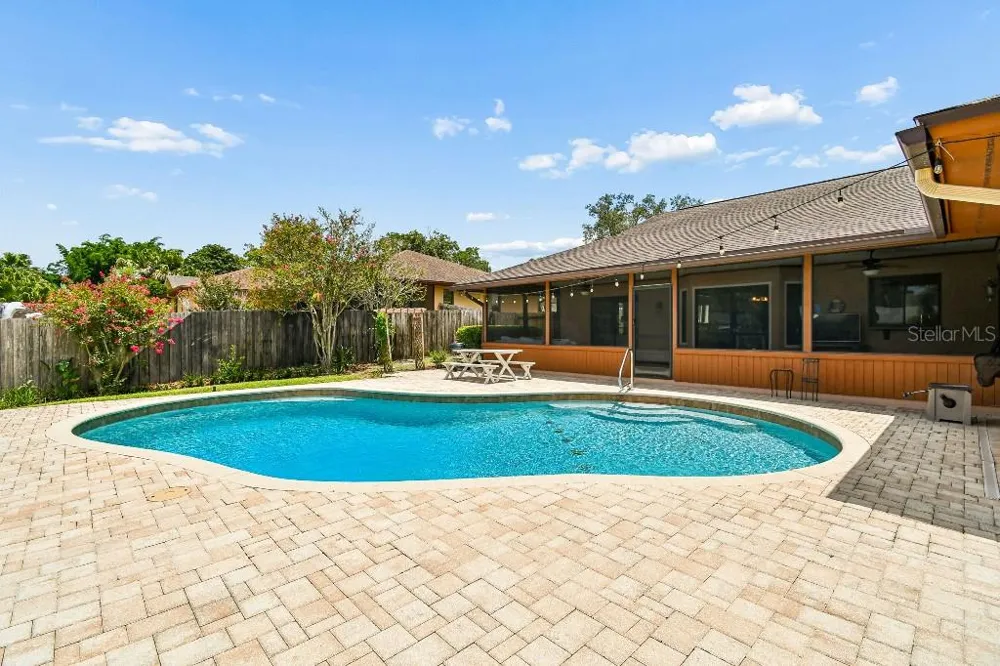 507 FERNWOOD DRIVE Altamonte Springs, FL 32701