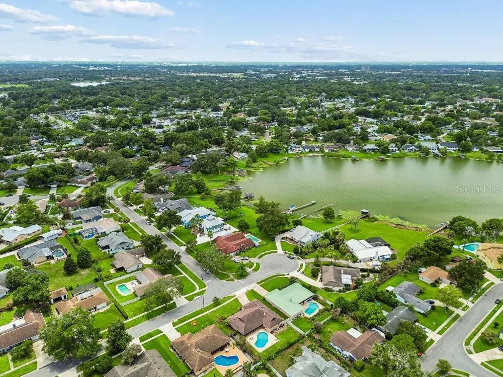507 FERNWOOD DRIVE Altamonte Springs, FL 32701