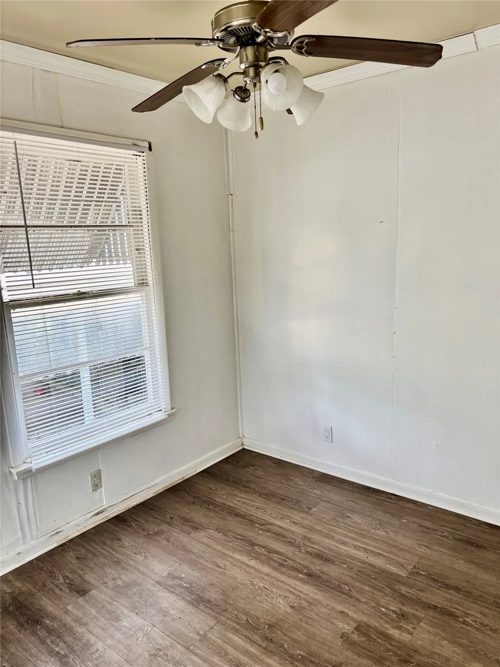 415 E 7th Street Taylor, TX 76574