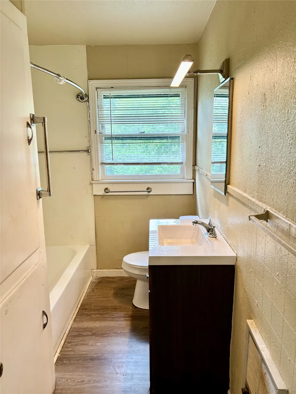 415 E 7th Street Taylor, TX 76574