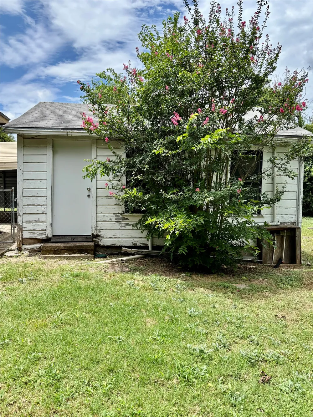 415 E 7th Street Taylor, TX 76574