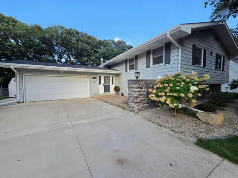 411 Ridge Road