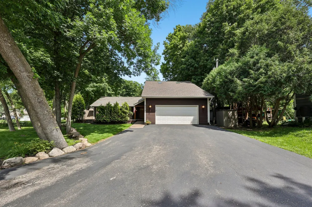 6074 Ridgewood Road Mound, MN 55364