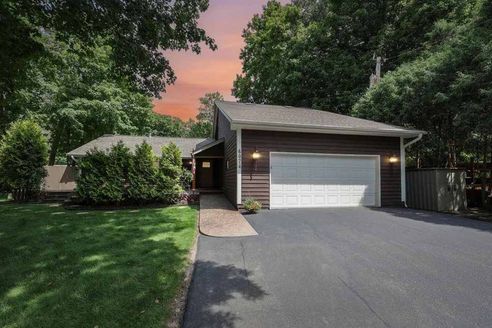 6074 Ridgewood Road Mound, MN 55364