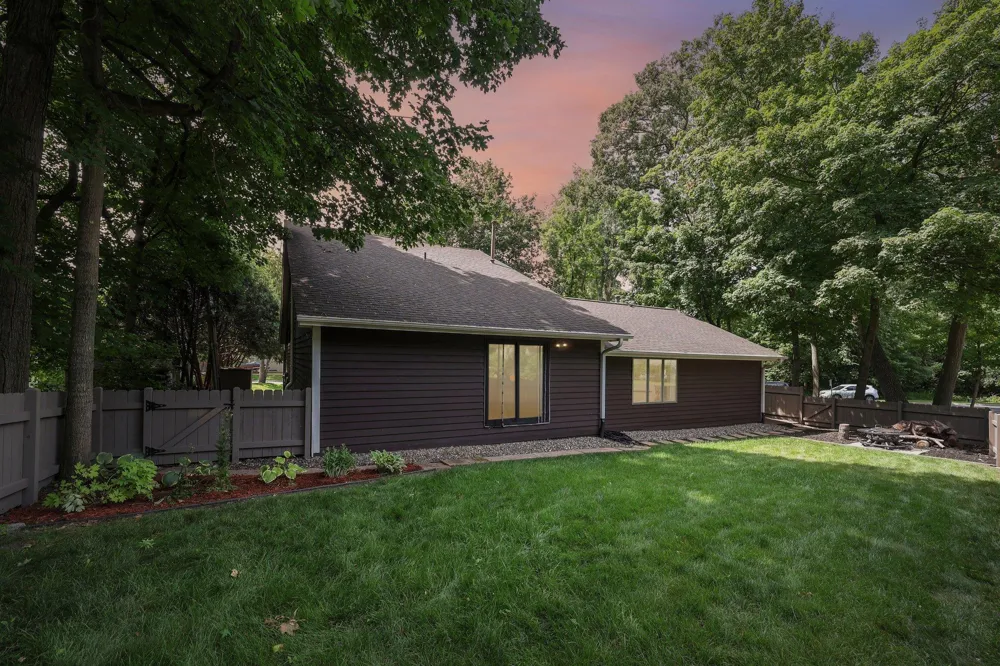 6074 Ridgewood Road Mound, MN 55364