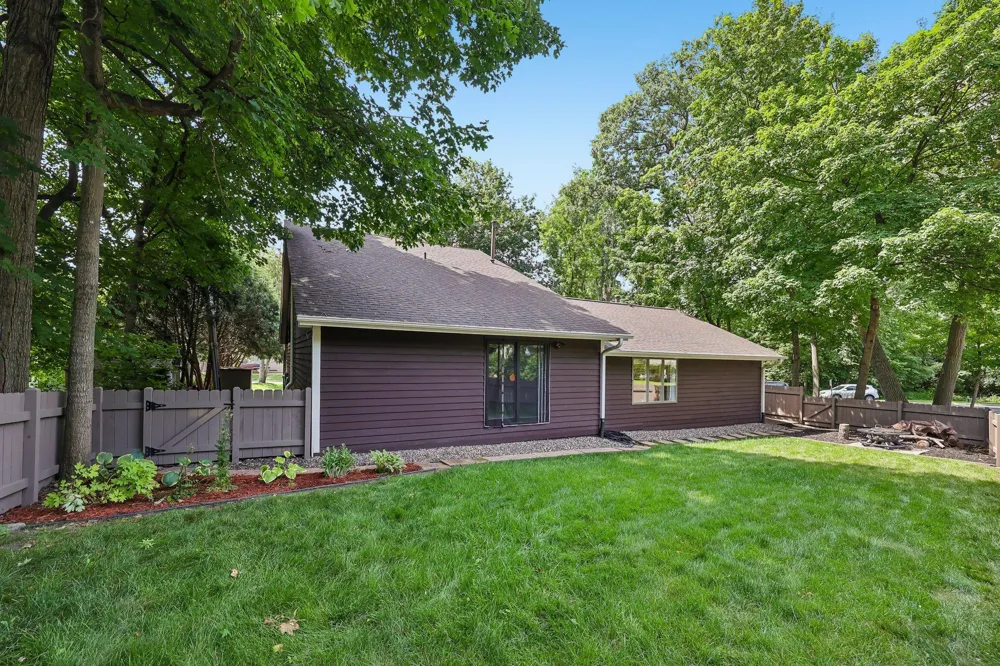 6074 Ridgewood Road Mound, MN 55364
